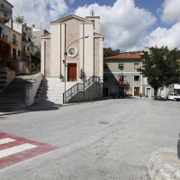 Quadri (Ch), piazza e chiesa parrocchiale