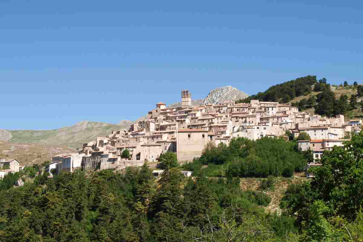 Panorama sul borgo Santo Stefano di Sessanio