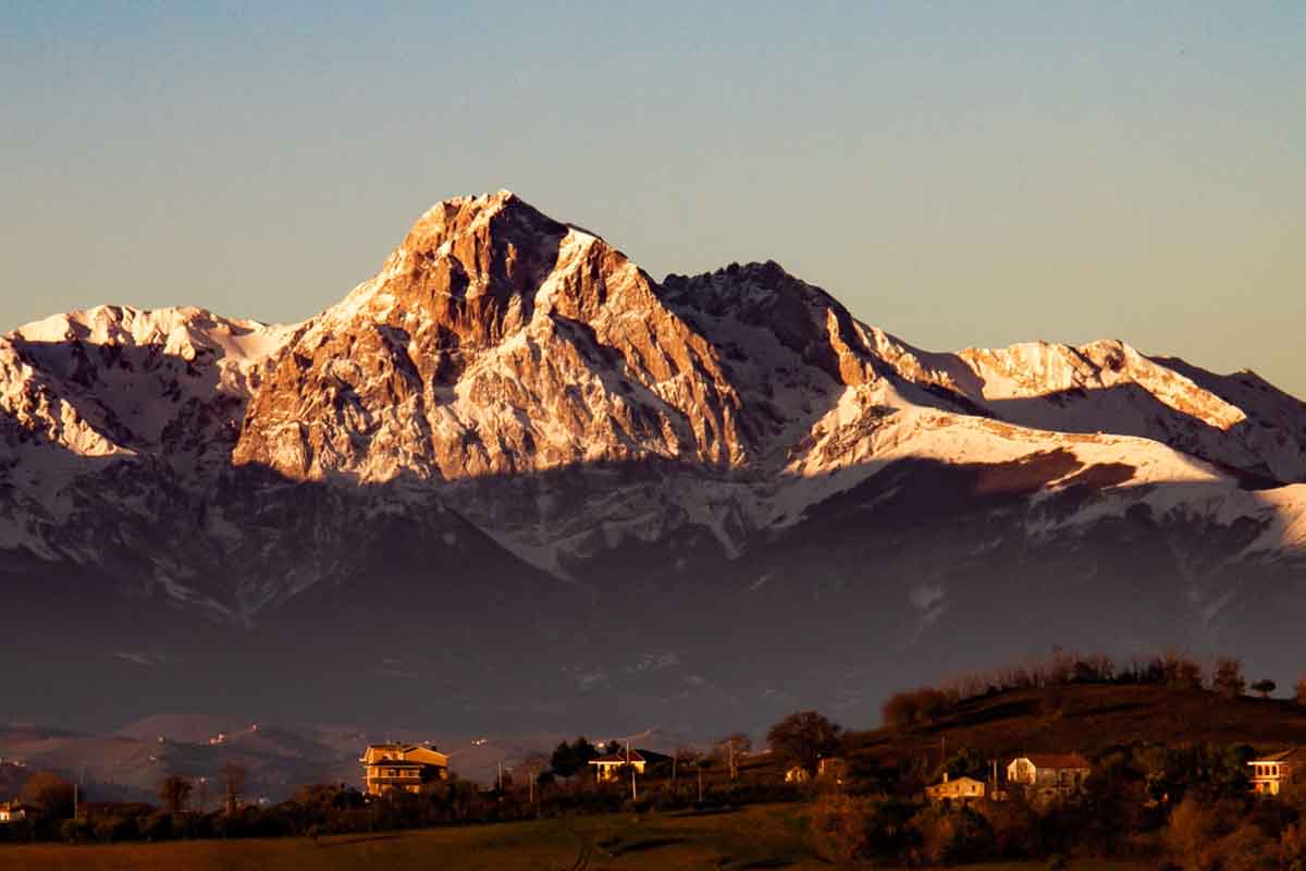 Uno dei dolci più particolari d'Italia sono le Sise delle monache