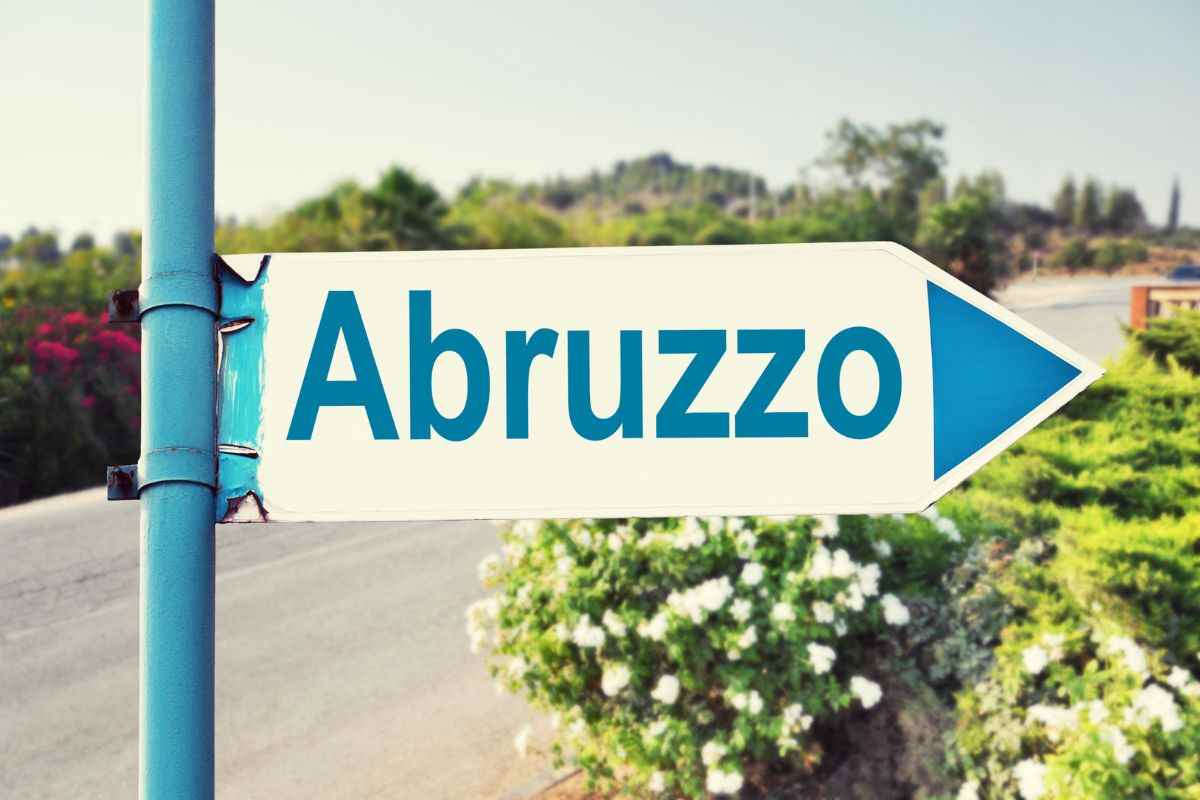 Borgo Abruzzo occhi aperti