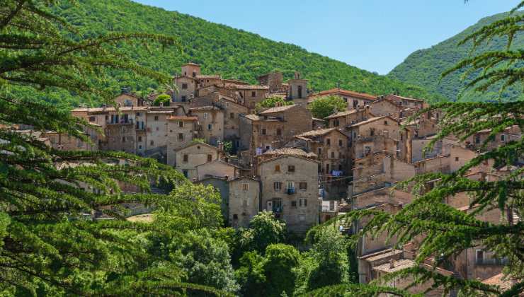 Abruzzo: dove si trova uno dei "paesini fantasma"