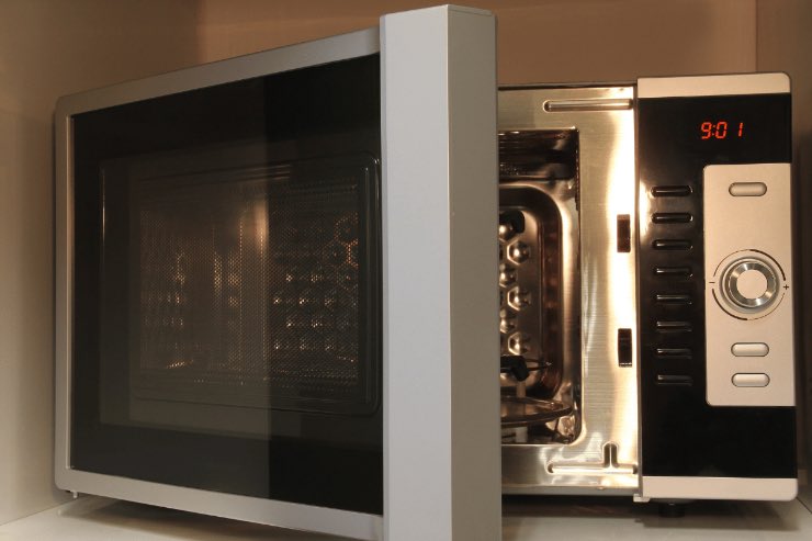 Dove posizionare il forno a microonde? Ecco alcune idee utili