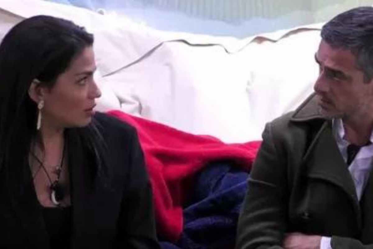 Grande Fratello distacco due concorrenti