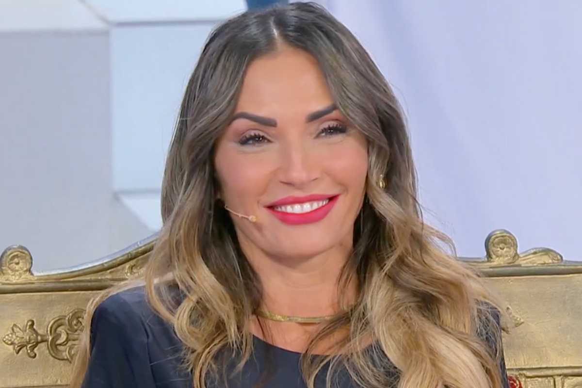 Ida Platano corteggiatore avvicinamento