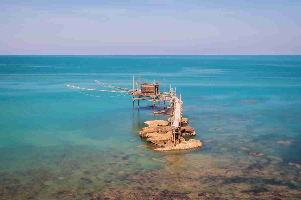 Trabocco su spiaggia di Punta Aderci 