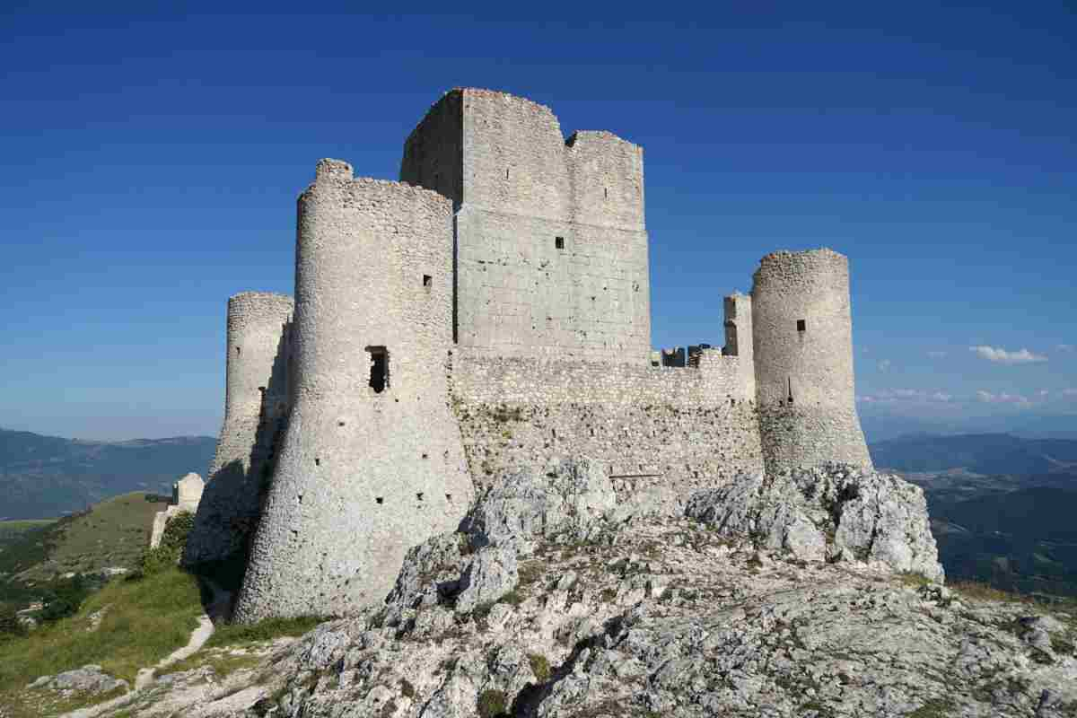 castelli da visitare in abruzzo