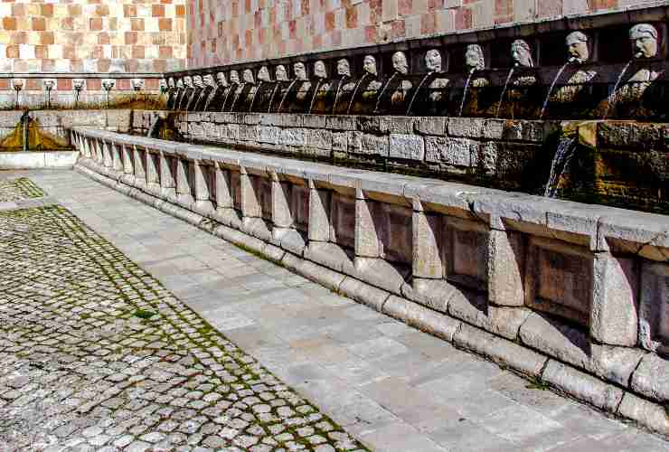 Fontana delle 99 cannelle L'Aquila 