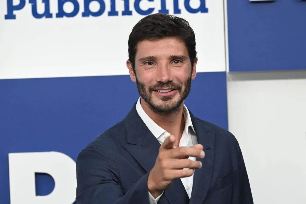 stefano de martino pazzo di gioia