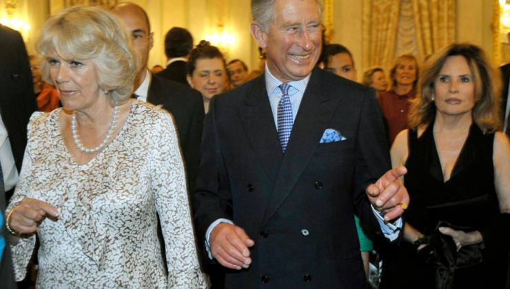 Carlo e Camilla foto fake