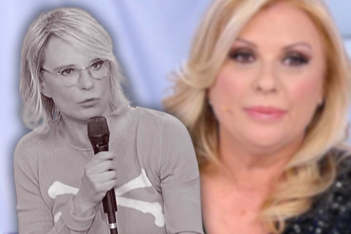 maria de filippi sgambetto a tina