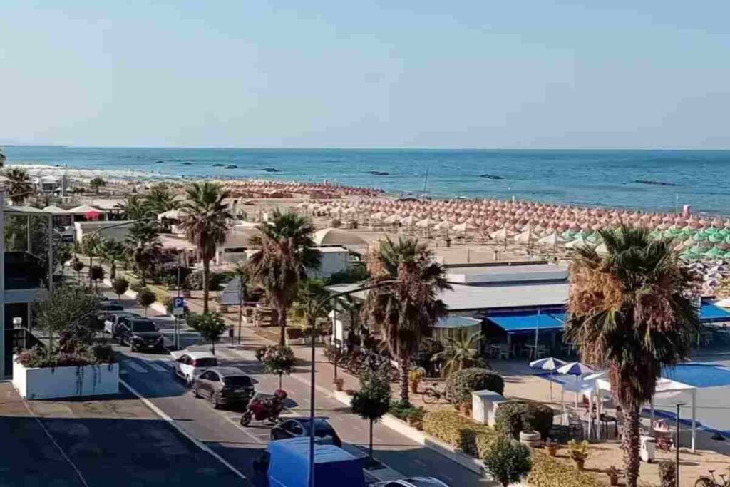 Una veduta unica di Roseto foto IG ela.ro_ inabruzzo.it