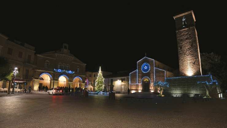 borgo di notte