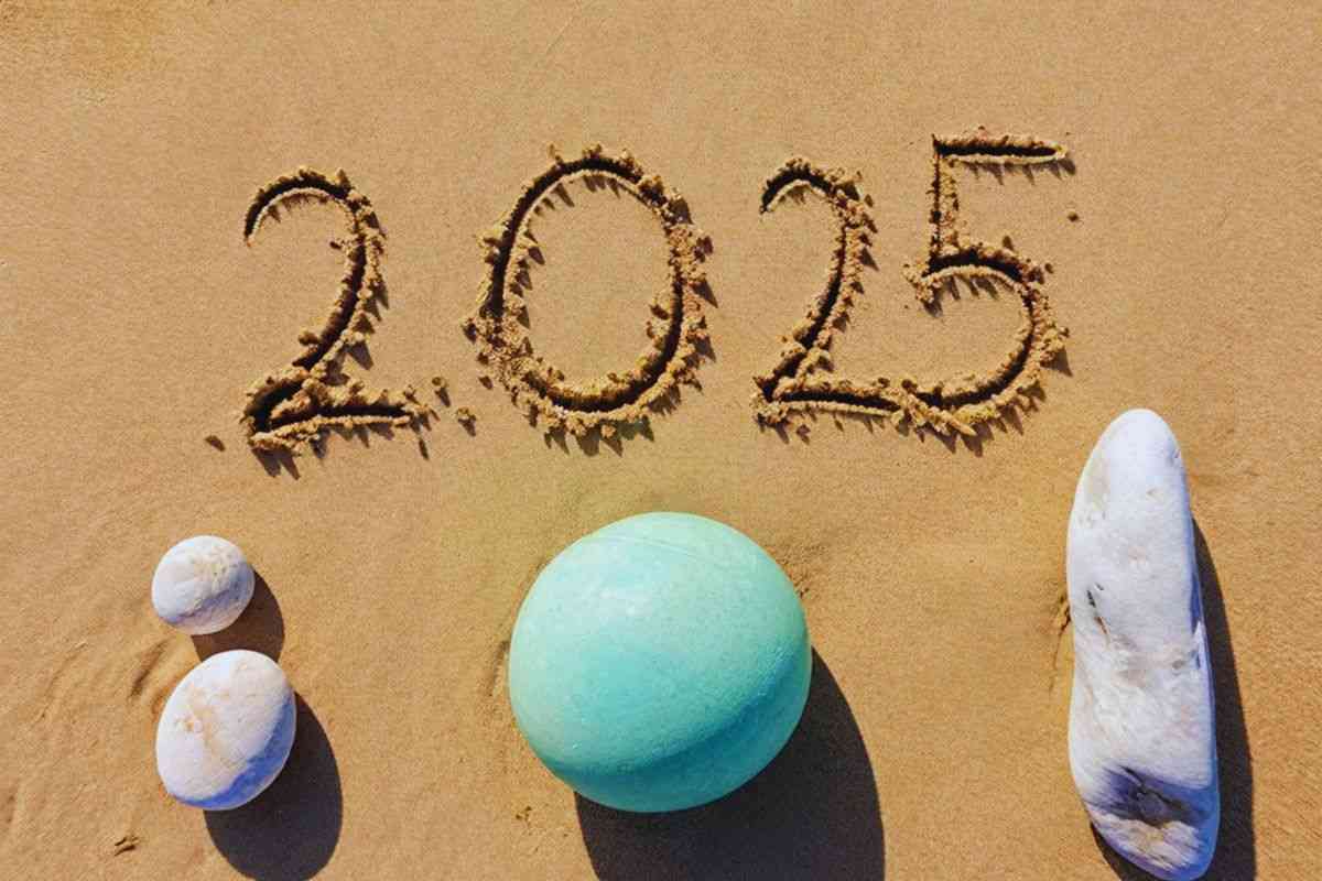 spiaggia e sassi