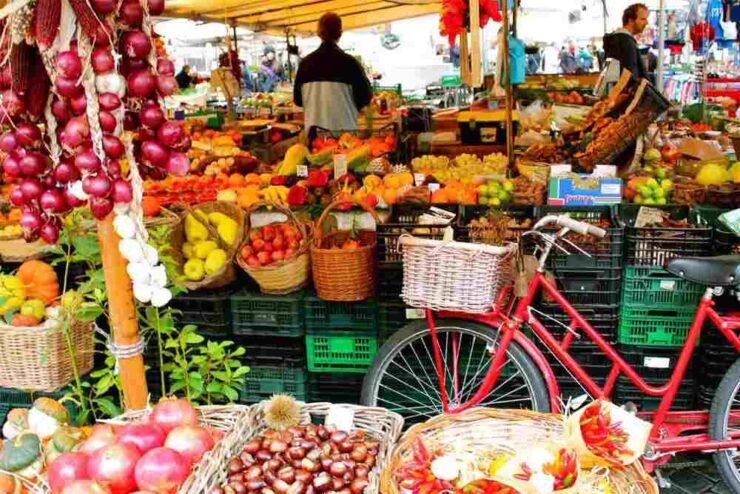 mercato frutta e verdura