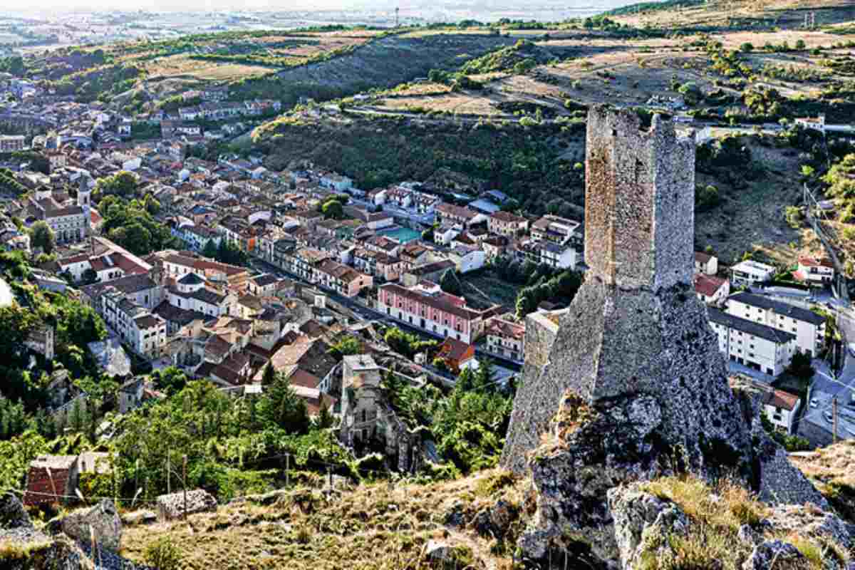 una vista di pescina